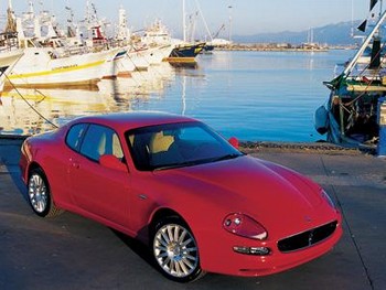 La Maserati coupé remplace la 3200GT.