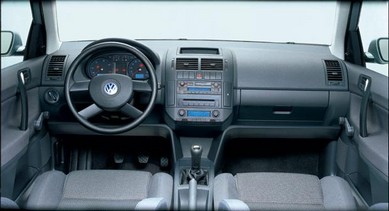 L'ergonomie est bonne et la finition flateuse, mais inferieur à celle de la Polo III